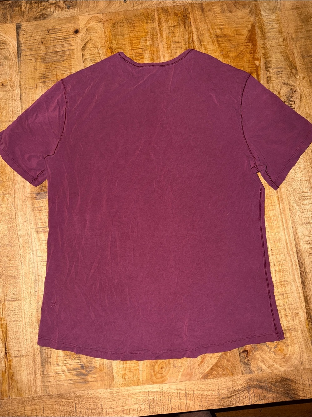 lululemon athletica Men's Crewneck T‑Shirt in Plum - Picture 2 of 3